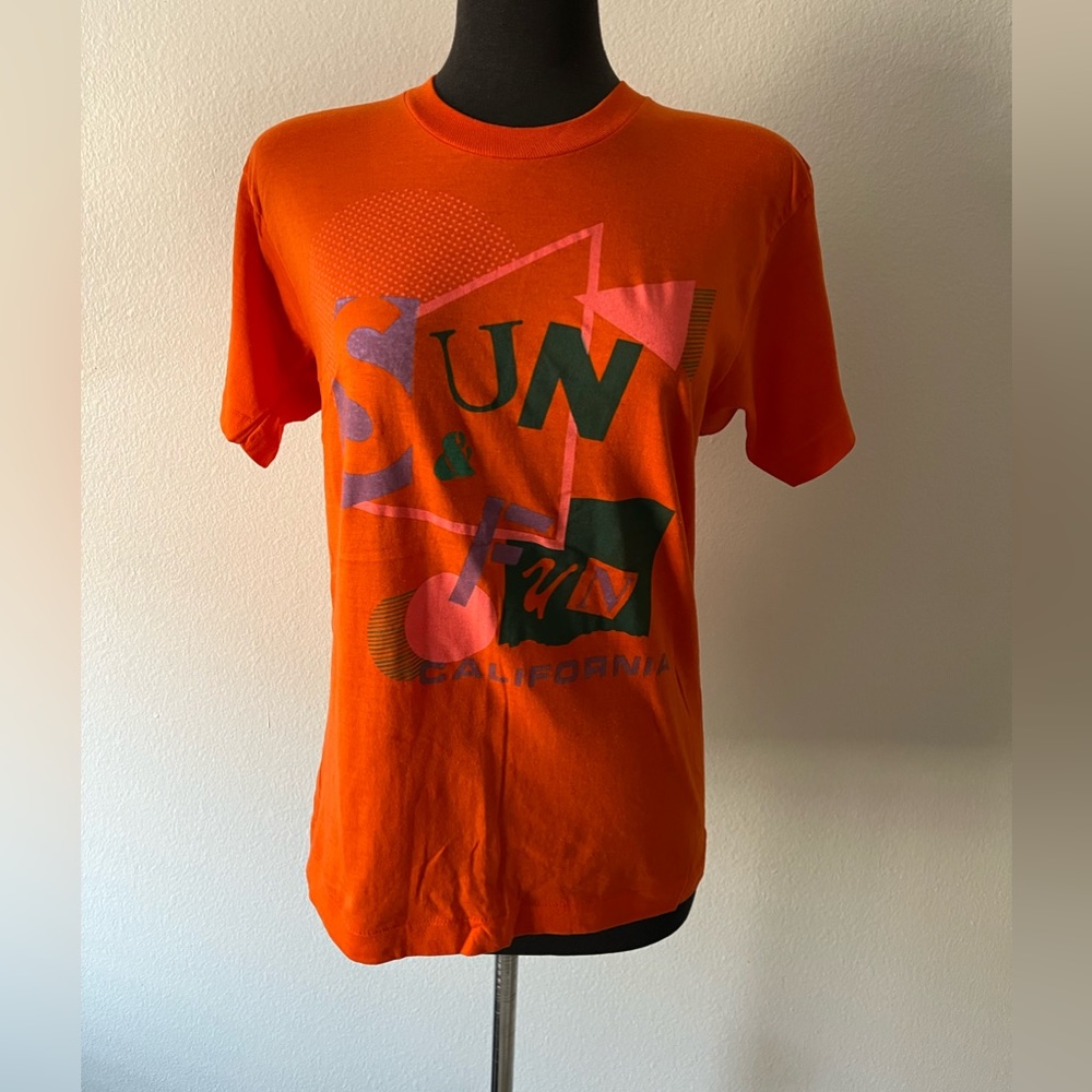 Vintage Single Stitch Sun & Fun California TShirt size medium